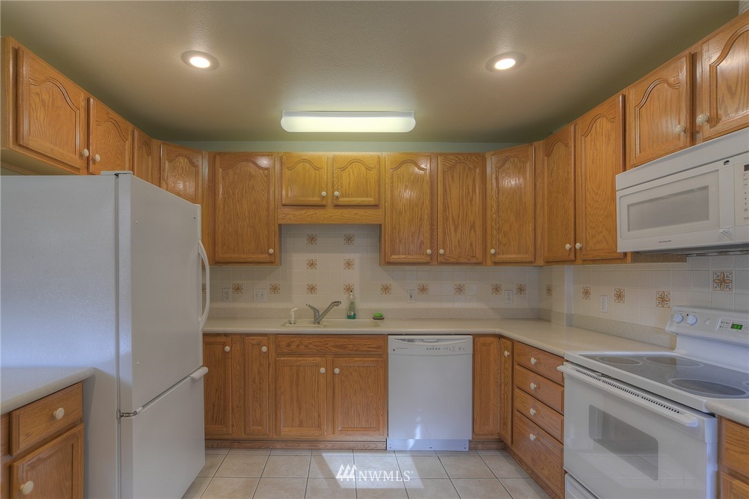 18720 Apricot Street Southwest Rochester, WA 98579 - Photo 9 of 23