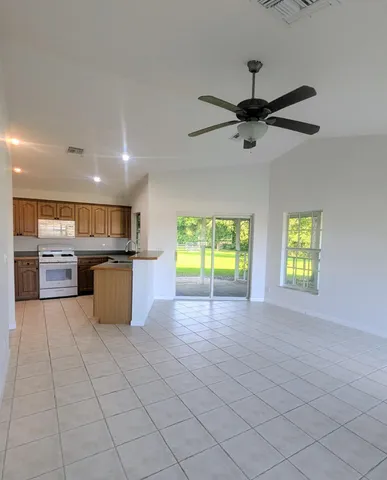 $2,000 | 819 Cindy Cir Lane, Wellington, FL 33414