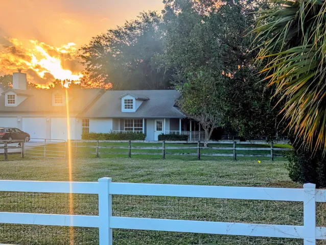 $2,000 | 819 Cindy Cir Lane, Wellington, FL 33414