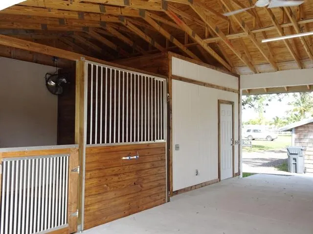 $2,000 | 819 Cindy Cir Lane, Wellington, FL 33414