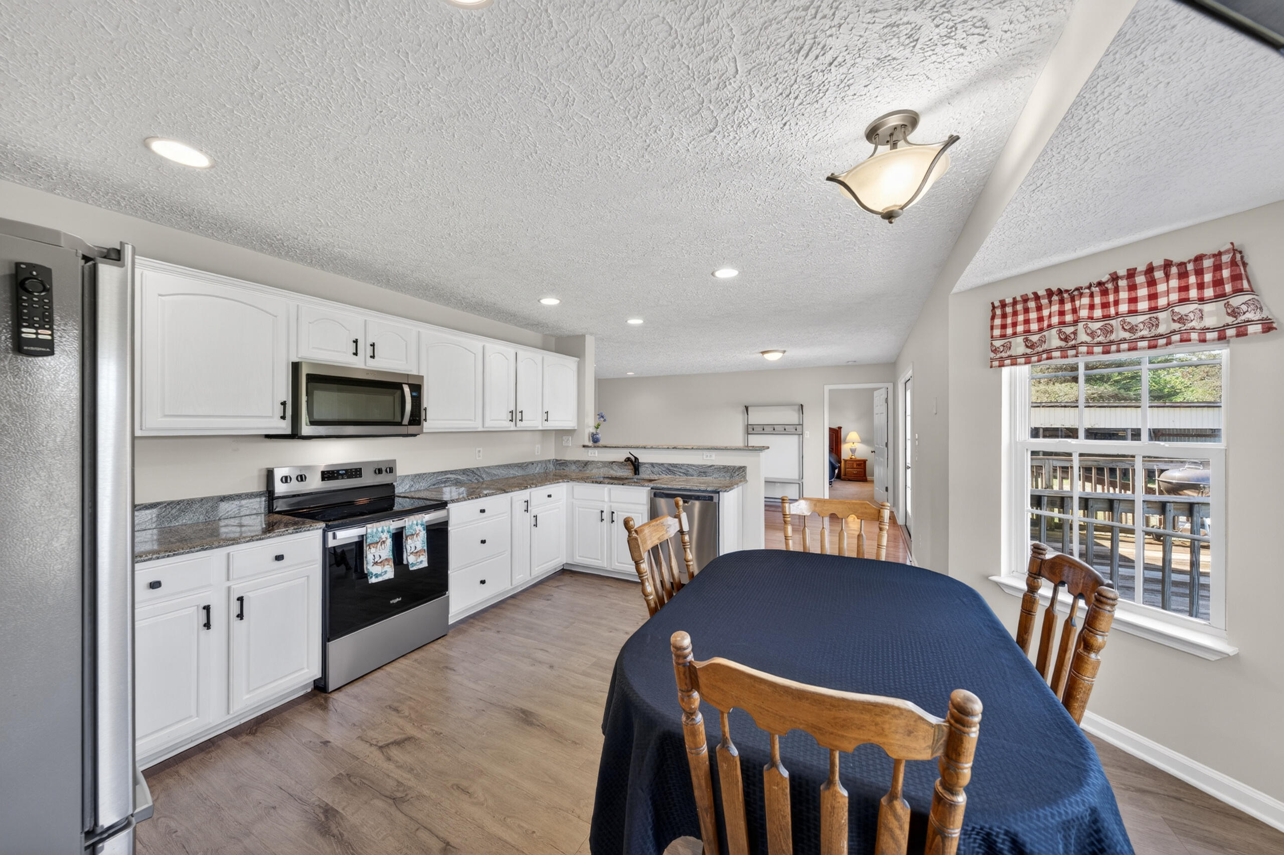 1633 Pilot Mountain Road Moneta, VA 24121 - Photo 32 of 103 Kitchen