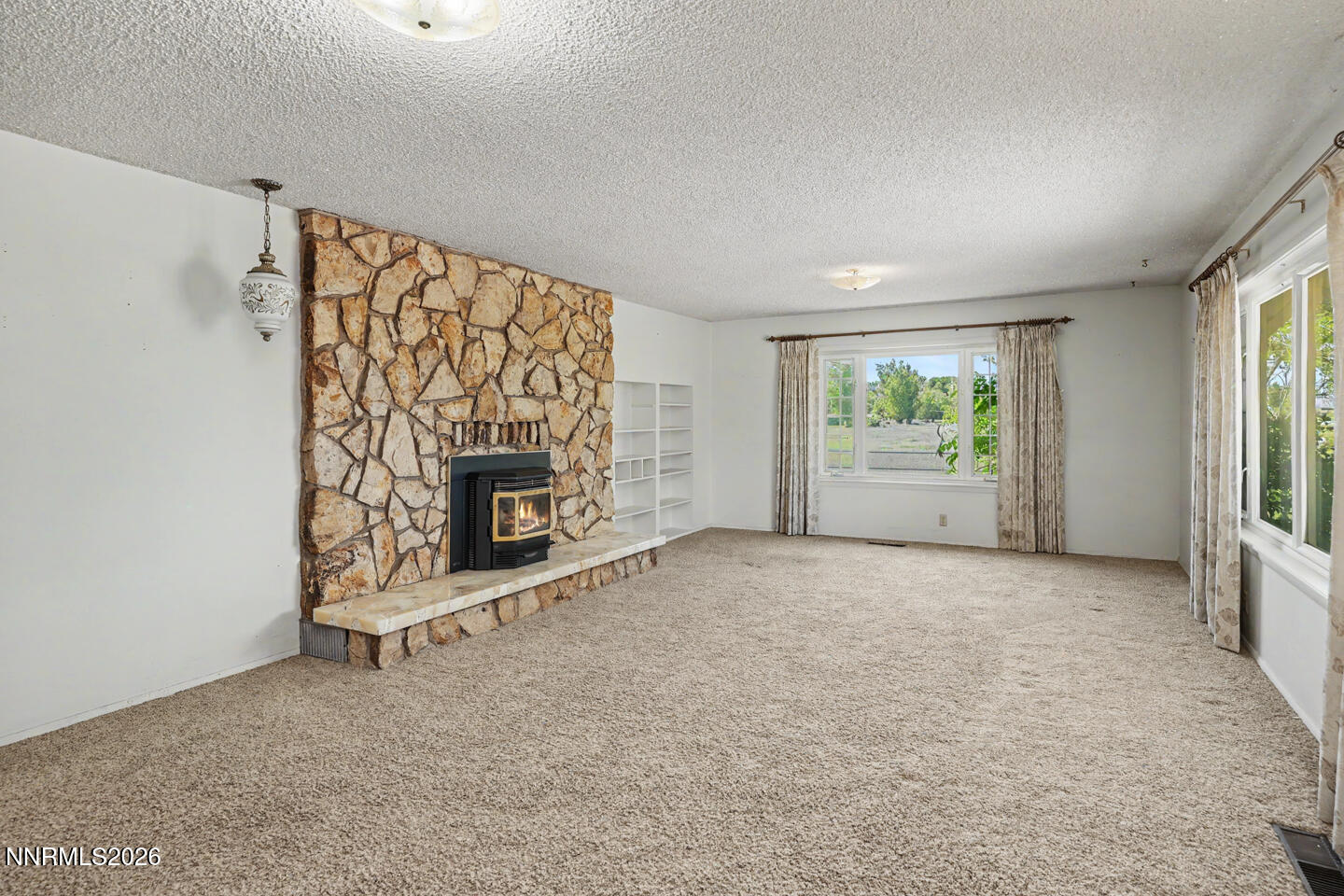 6350 Stillwater Road Fallon, NV 89406 - Photo 5 of 32 5