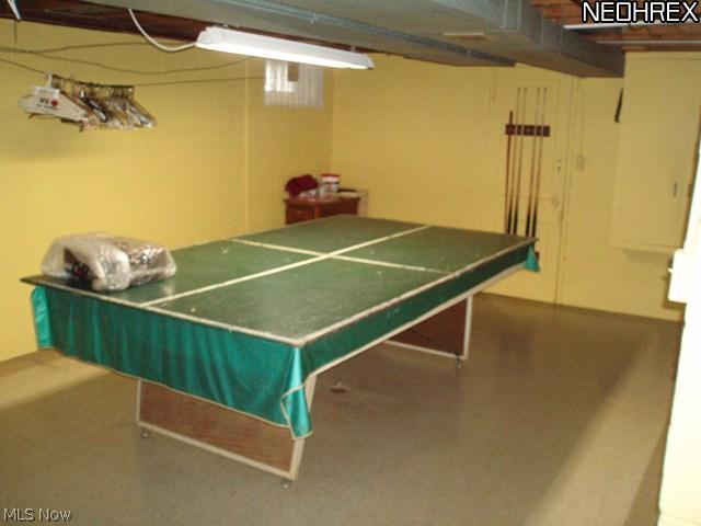 4356 Adrian Road Cleveland, OH 44121 - Photo 15 of 24