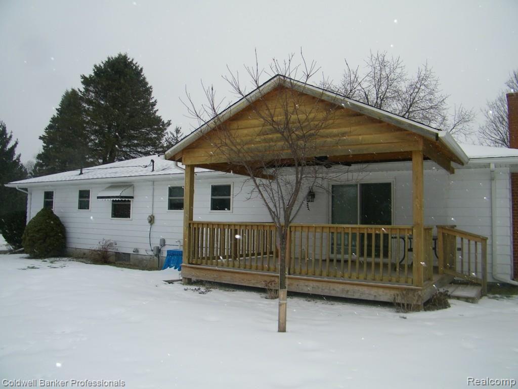 2557 North Lapeer Road Lapeer, MI 48446 - Photo 5 of 33 100_0179.jpg