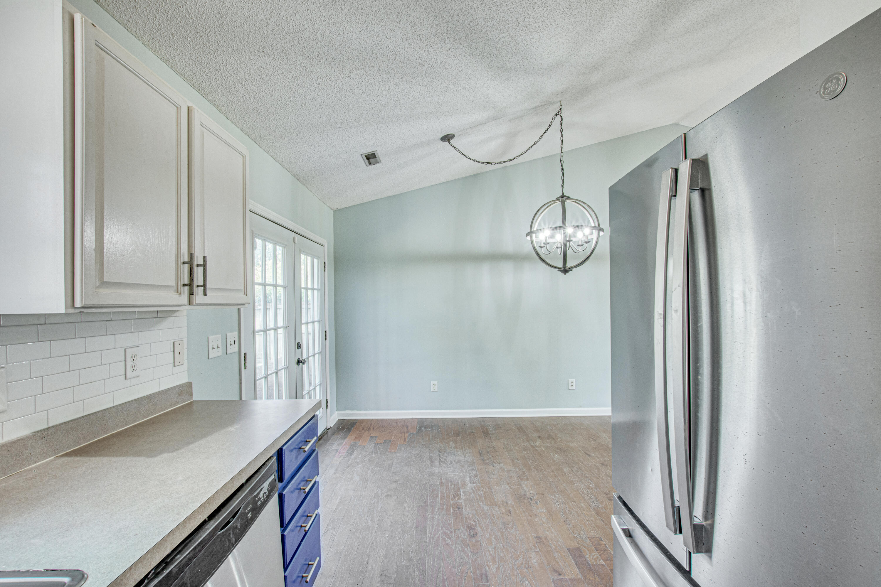 1225 Millbrook Road Summerville, SC 29486 - Photo 13 of 30 21