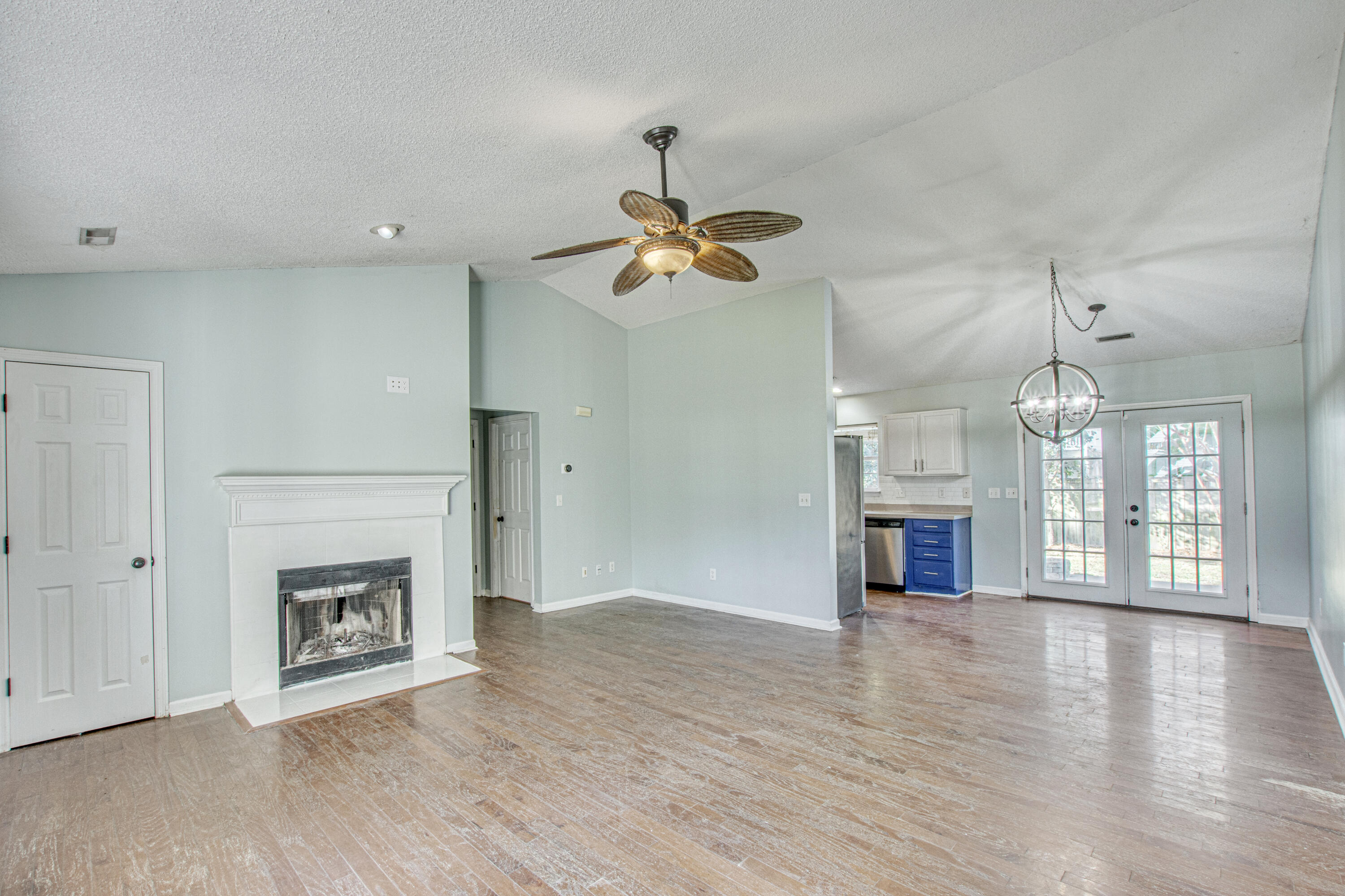 1225 Millbrook Road Summerville, SC 29486 - Photo 5 of 30 13