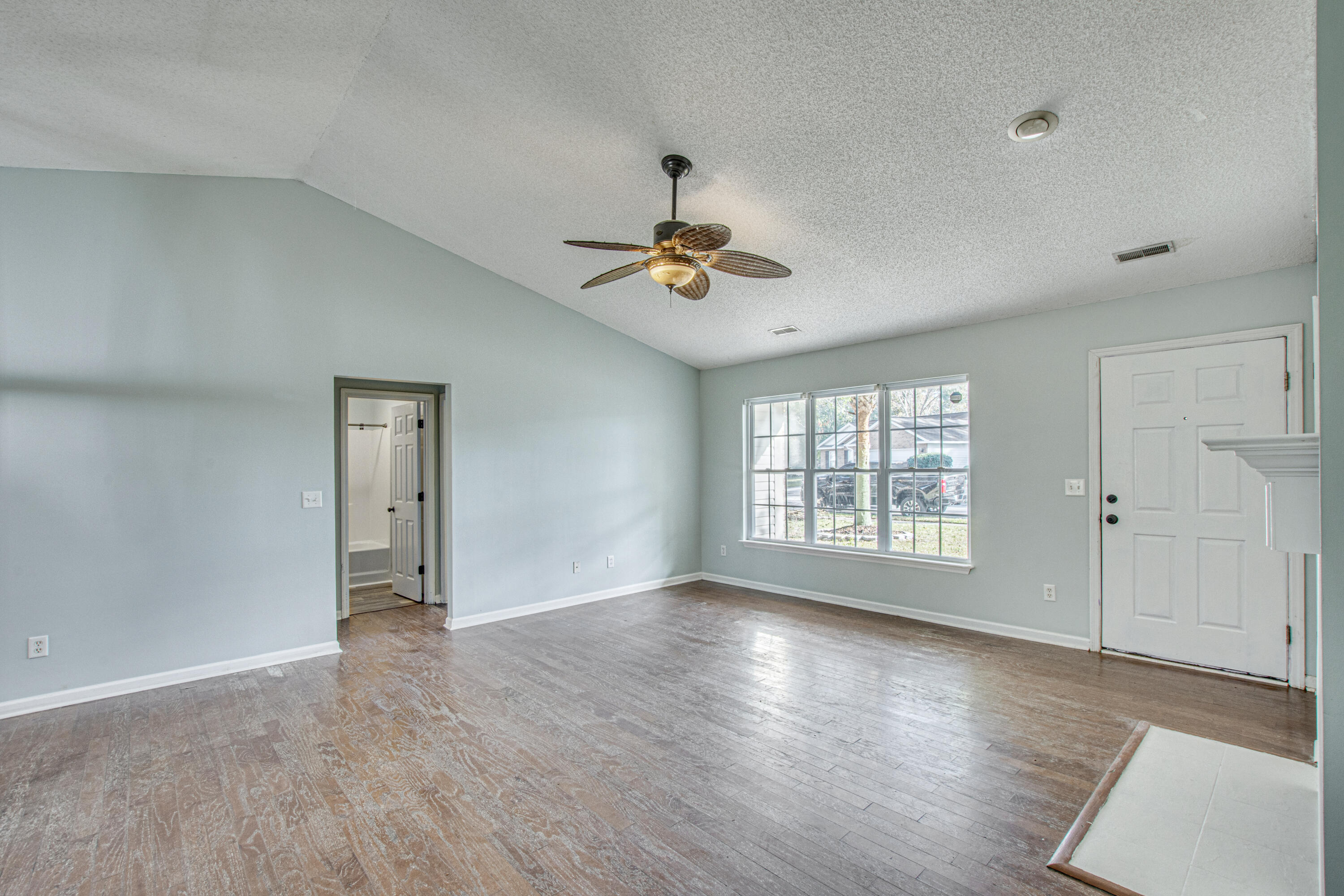1225 Millbrook Road Summerville, SC 29486 - Photo 7 of 30 15