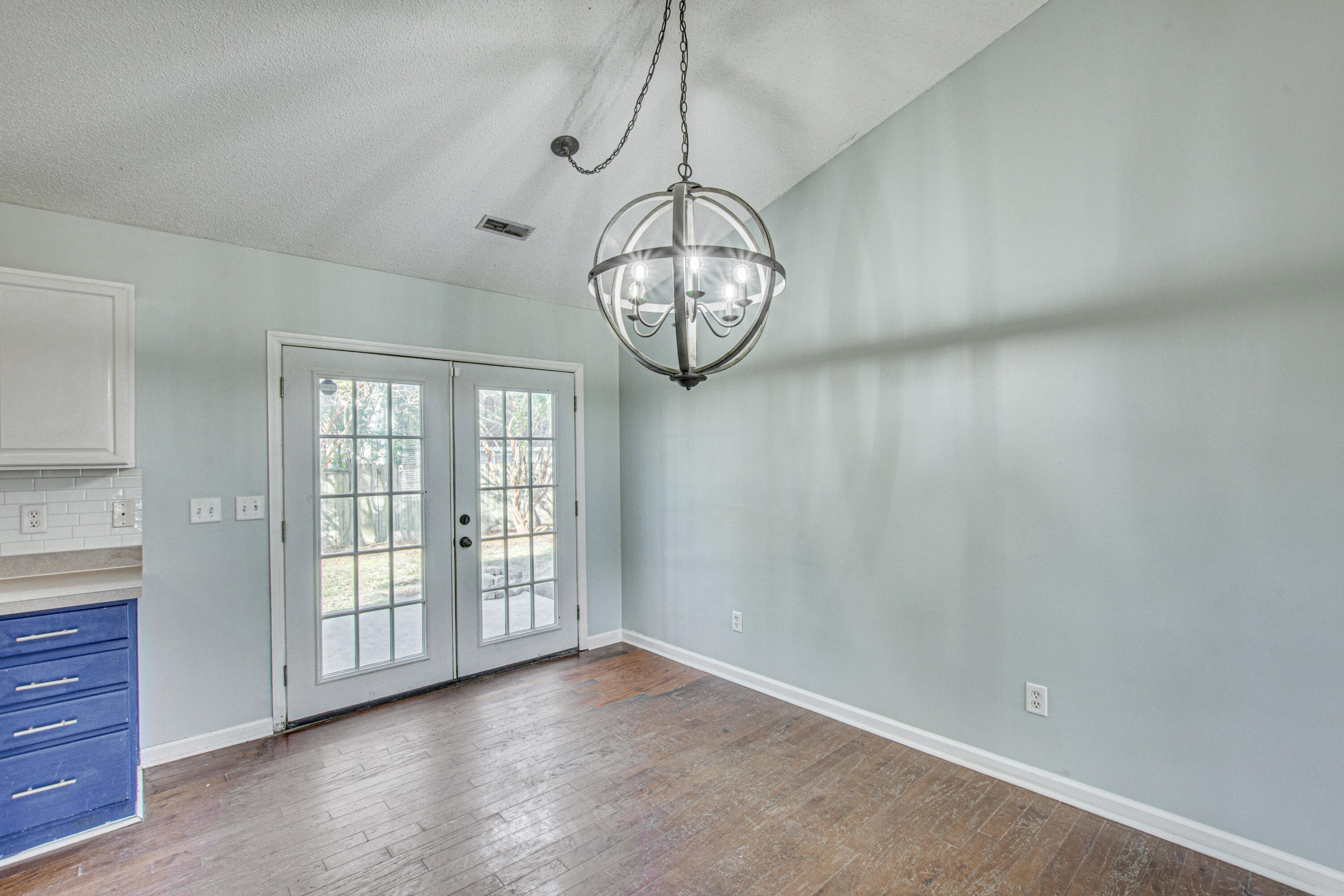 1225 Millbrook Road Summerville, SC 29486 - Photo 9 of 30 16