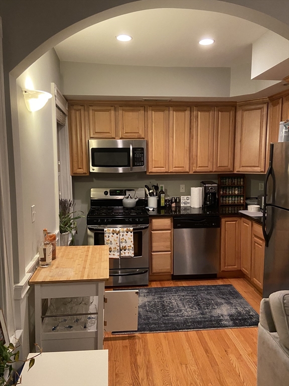 65 Baldwin Street, Unit 3 Boston, MA 02129 - Photo 2 of 6