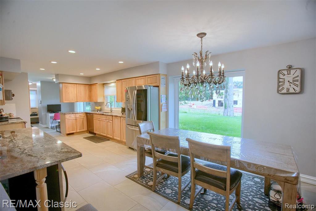 7415 Wing Lake Road Bloomfield Hills, MI 48301 - Photo 10 of 30