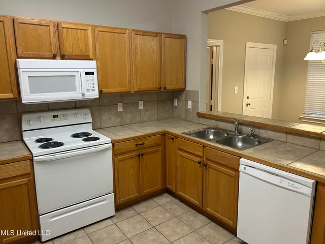 $2,095 | 804 Private Road 3097, Oxford, MS 38655