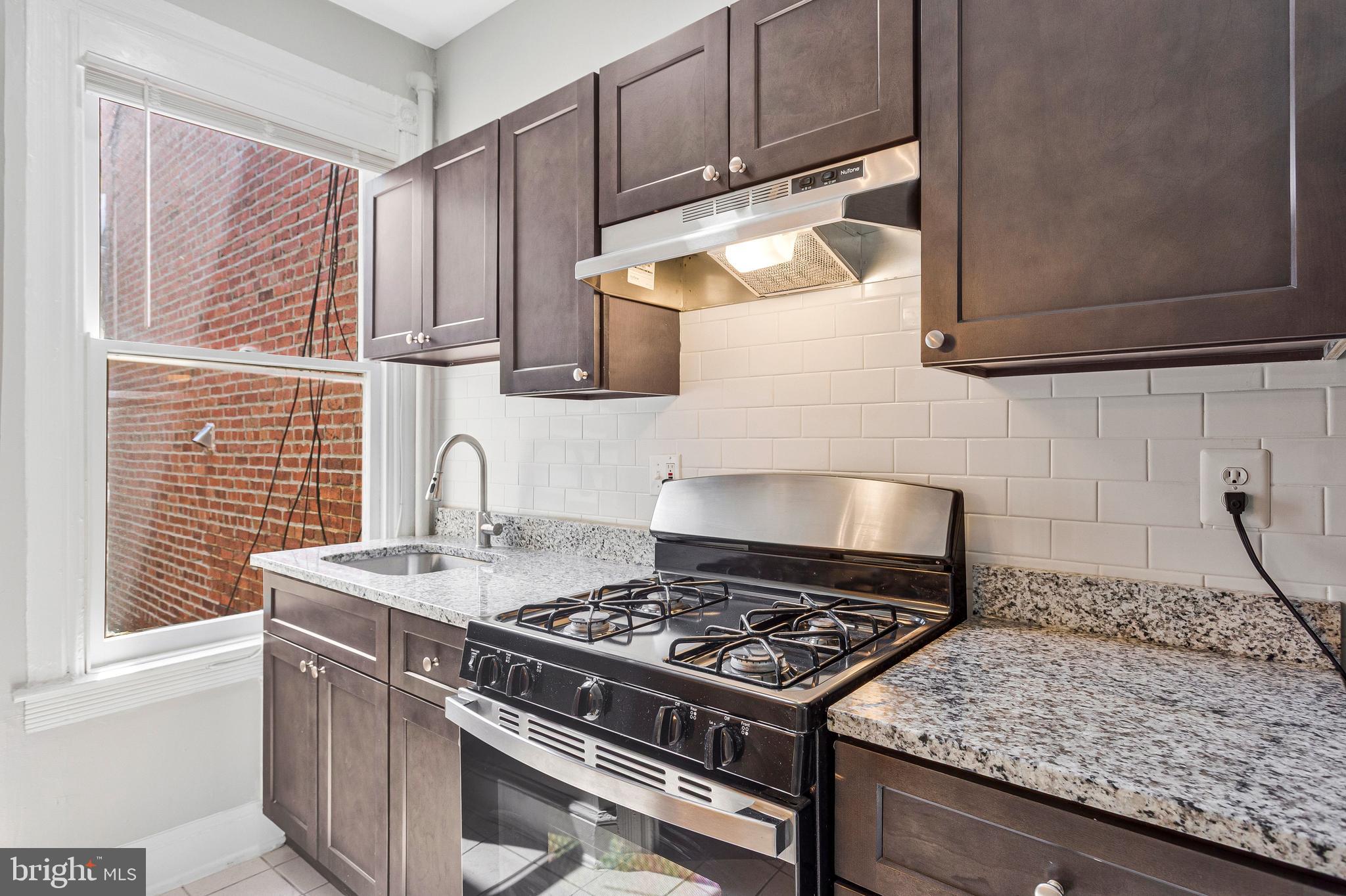 331 E Street Northeast Washington, DC 20002 - Photo 6 of 17