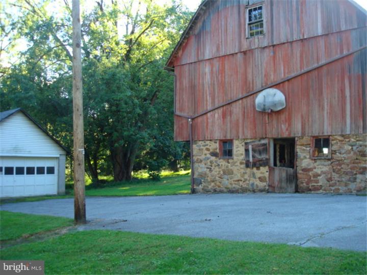 2310 Black River Road Bethlehem, PA 18015 - Photo 6 of 6 Gallery Image 6