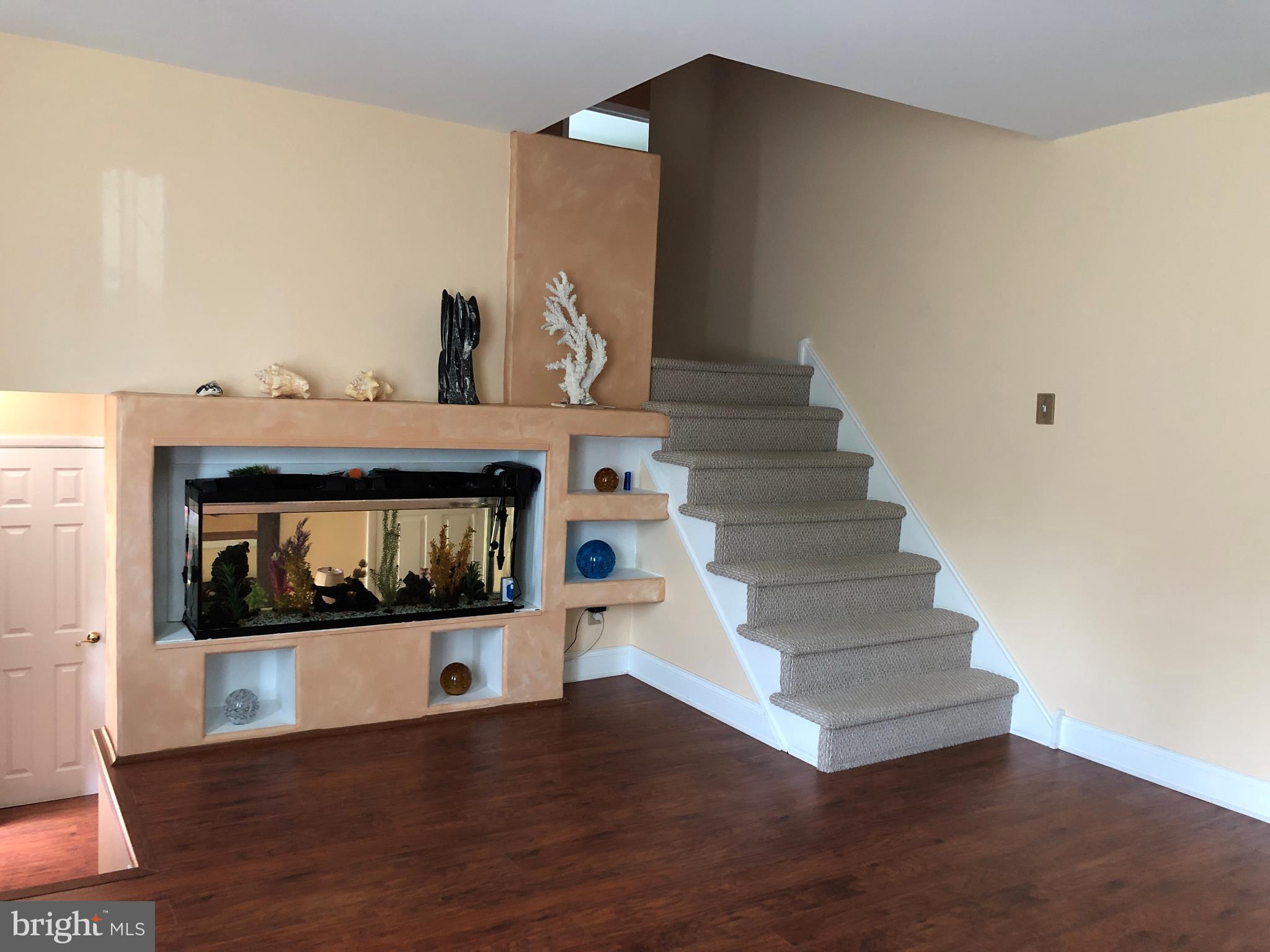 11993 Lockart Road Philadelphia, PA 19116 - Photo 6 of 12 Gallery Image 6