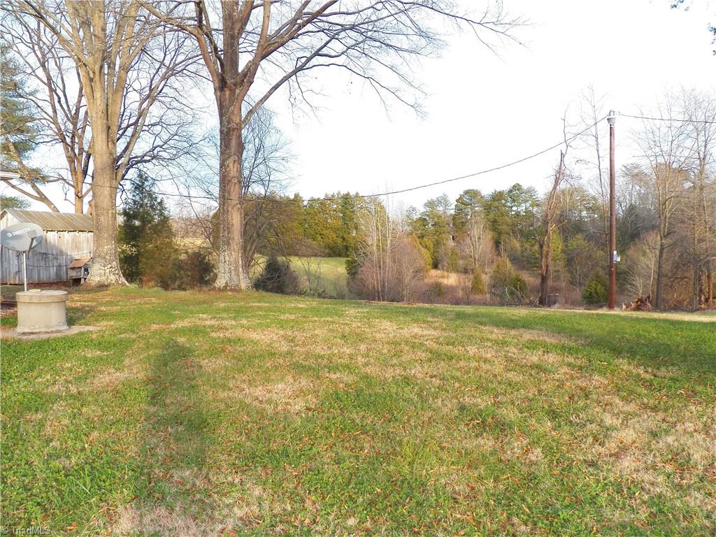 1106 Miller Road Walnut Cove, NC 27052 - Photo 3 of 36 Gallery Image 3