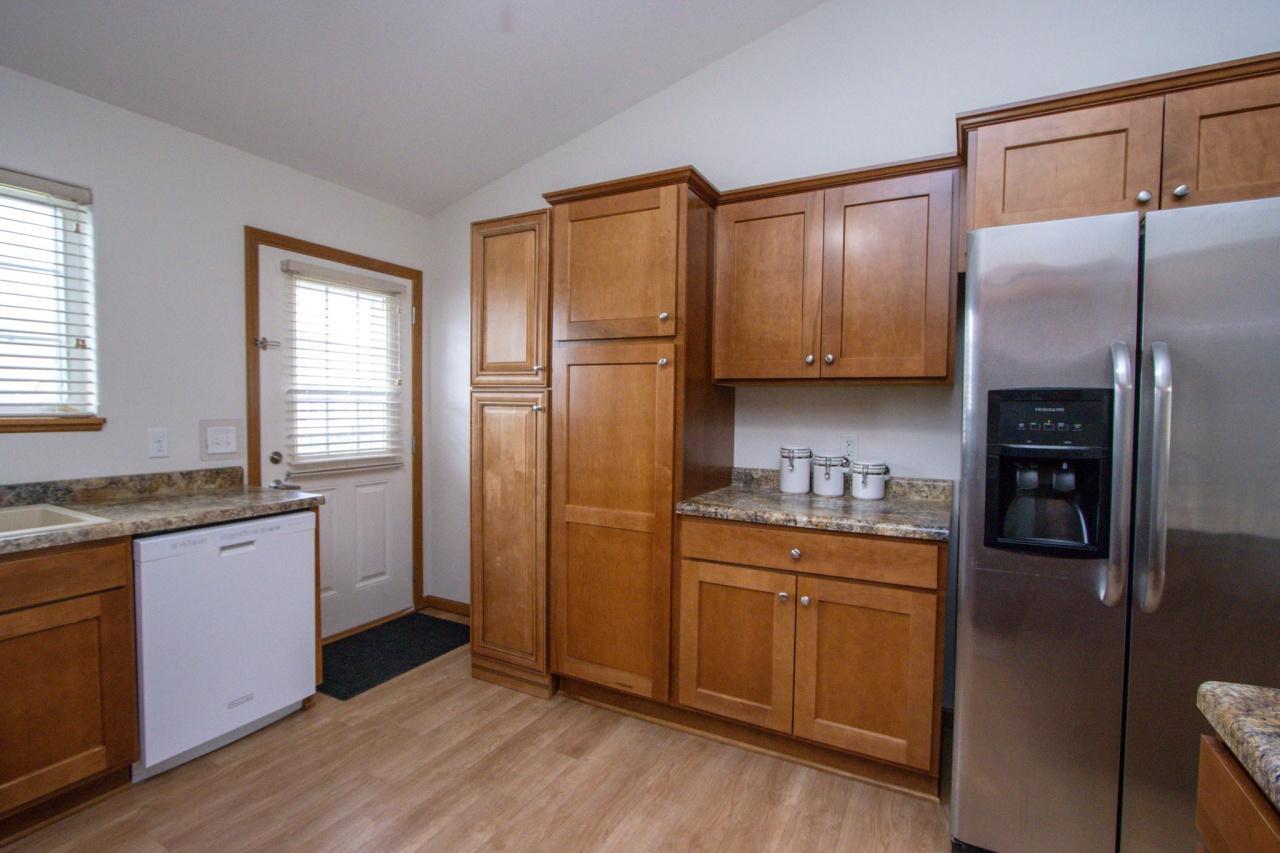 320 Gull Path Mankato, MN 56001 - Photo 11 of 24