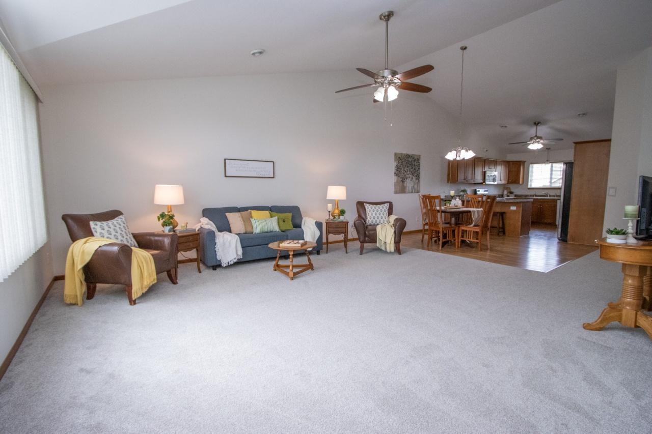 320 Gull Path Mankato, MN 56001 - Photo 3 of 24