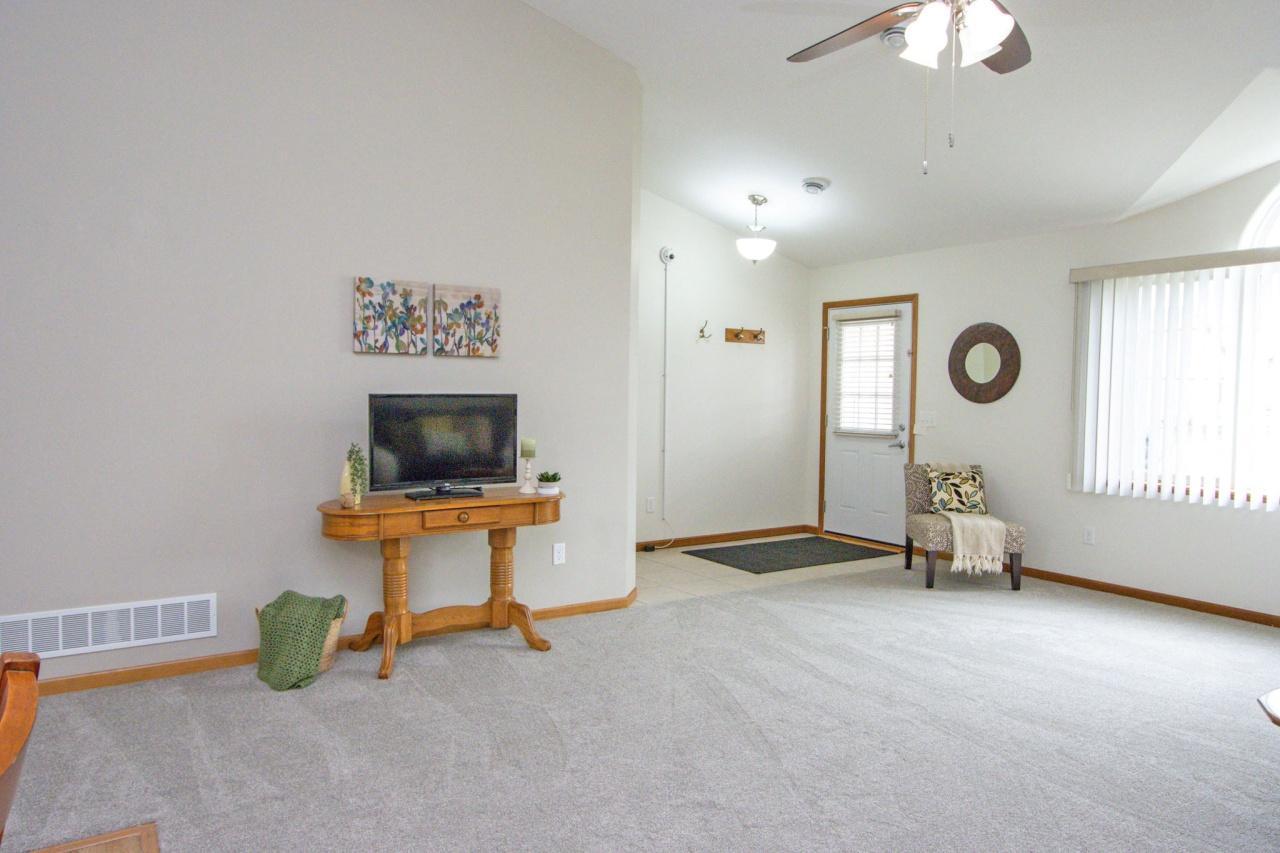 320 Gull Path Mankato, MN 56001 - Photo 4 of 24