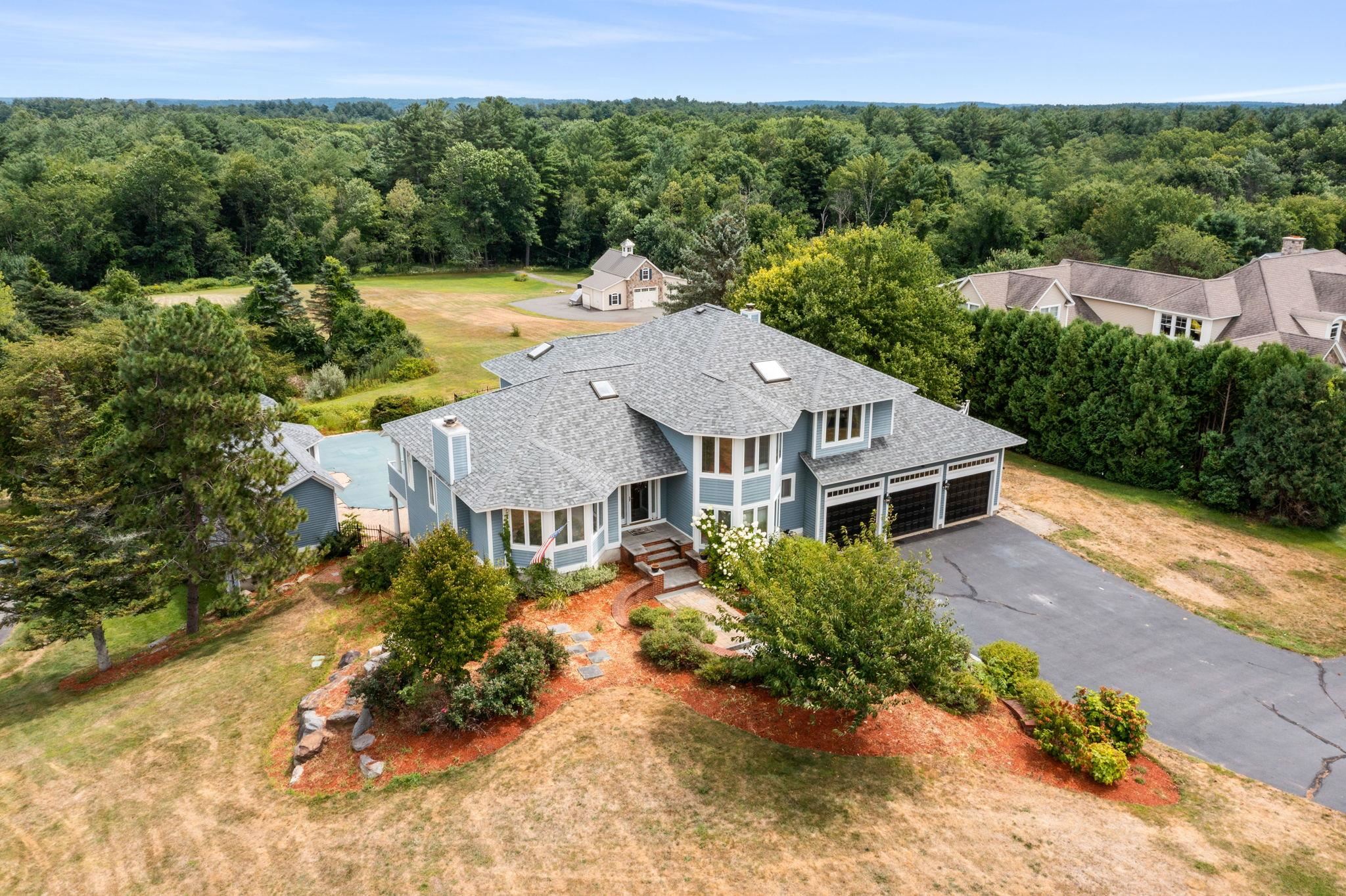 68 High Range Road Londonderry, NH 03053 - Photo 4 of 40