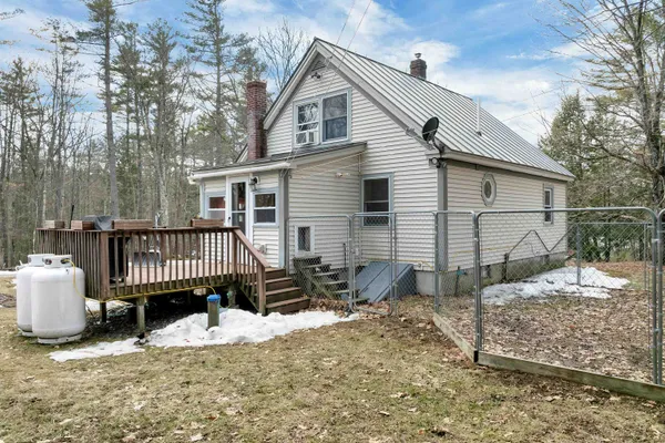 $325,000 | 9 Whispering Winds Way, Canaan, NH 03741
