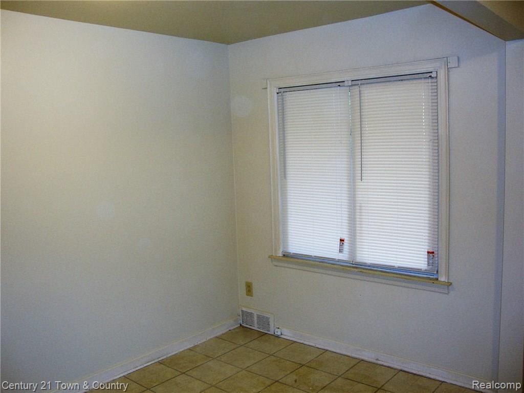 180 Alter Road Detroit, MI 48215 - Photo 18 of 35