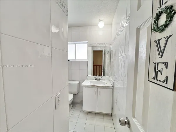 $1,100,000 | 10140 Southwest 26th Terrace, Miami, FL 33165