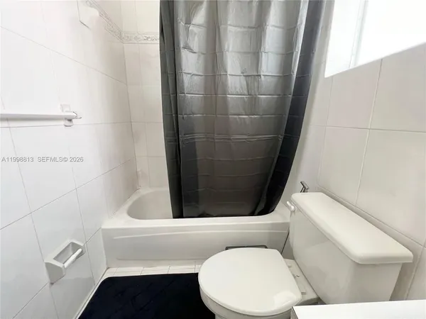 $1,100,000 | 10140 Southwest 26th Terrace, Miami, FL 33165