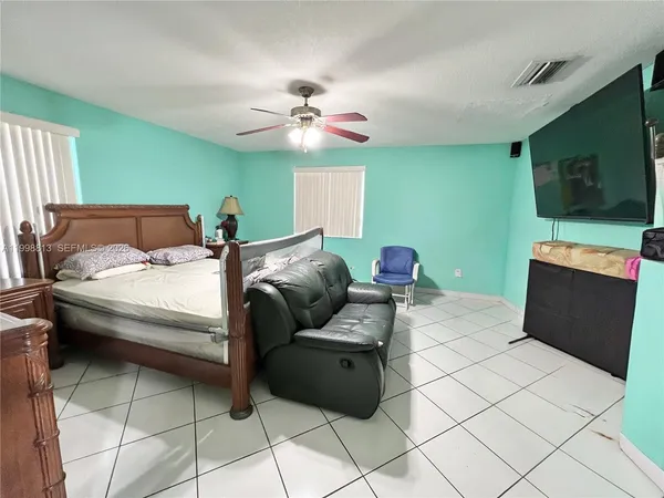 $1,100,000 | 10140 Southwest 26th Terrace, Miami, FL 33165