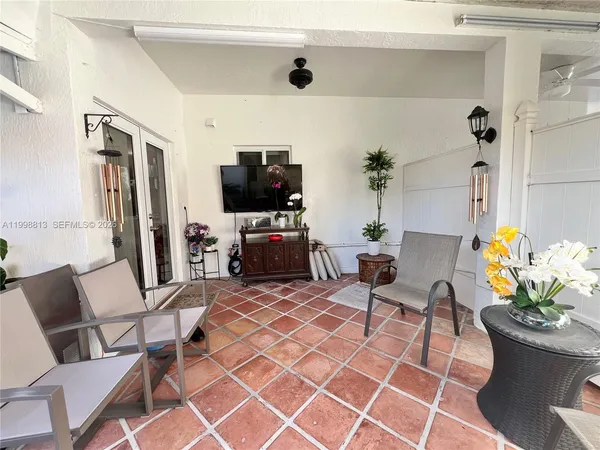 $1,100,000 | 10140 Southwest 26th Terrace, Miami, FL 33165