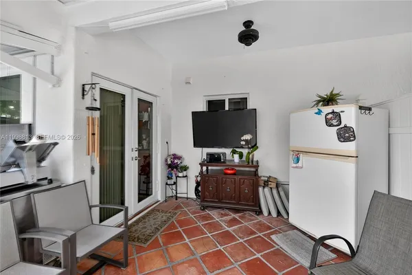 $1,100,000 | 10140 Southwest 26th Terrace, Miami, FL 33165