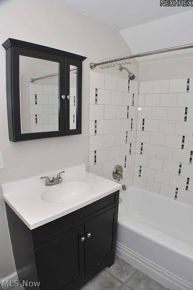 3848 Woodridge Road Cleveland Heights, OH 44121 - Photo 13 of 22