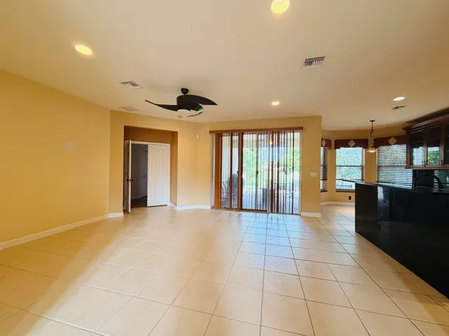 $3,400 | 6573 Traveler Road, West Palm Beach, FL 33411