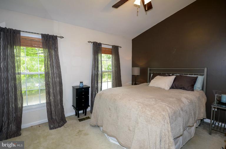 8550 Springfield Oaks Drive Springfield, VA 22153 - Photo 4 of 16 Bedroom (Master)
