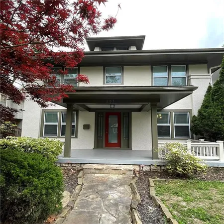$500,000 | 203 West 66th Terrace, Kansas City, MO 64113