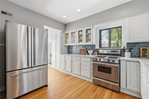 $500,000 | 203 West 66th Terrace, Kansas City, MO 64113