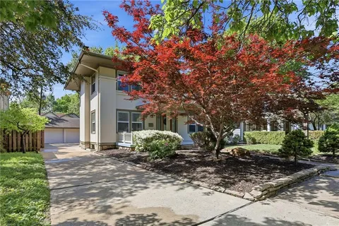 $500,000 | 203 West 66th Terrace, Kansas City, MO 64113