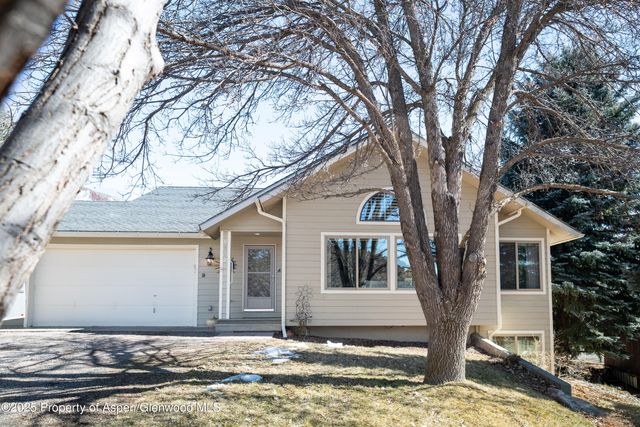 $840,000 | 592 Canyon Creek Drive, Glenwood Springs, CO 81601