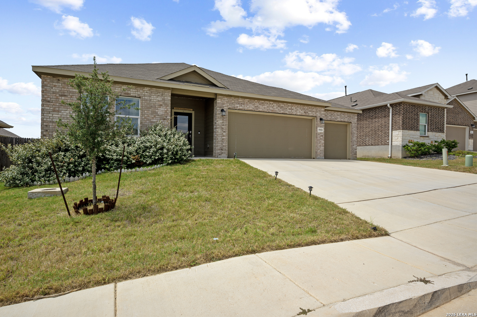 5931 Draw Loop Bulverde, TX 78163 - Photo 4 of 37