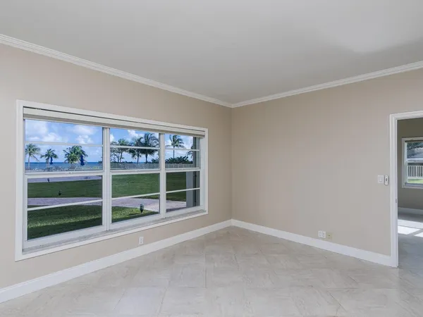 $3,200 | 750 North Ocean Boulevard, Unit 210, Pompano Beach, FL 33062