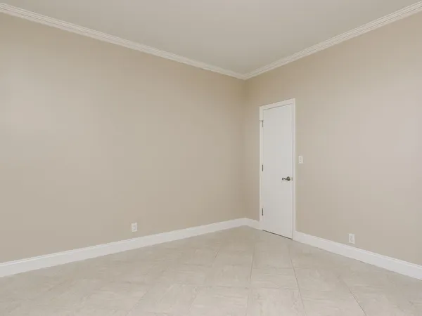 $3,200 | 750 North Ocean Boulevard, Unit 210, Pompano Beach, FL 33062