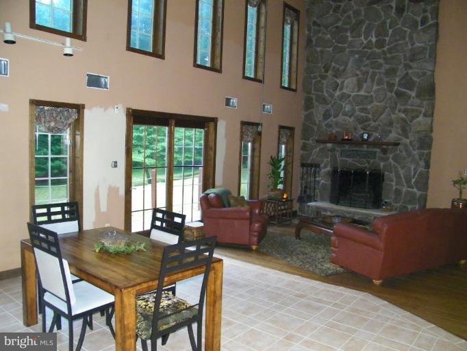 3306 Deer Hill Road Street, MD 21154 - Photo 2 of 28 Great Room