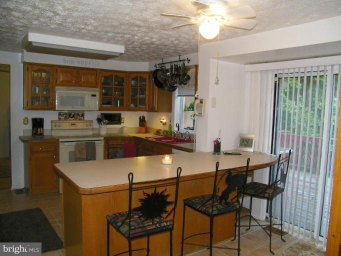 3306 Deer Hill Road Street, MD 21154 - Photo 4 of 28 Kitchen