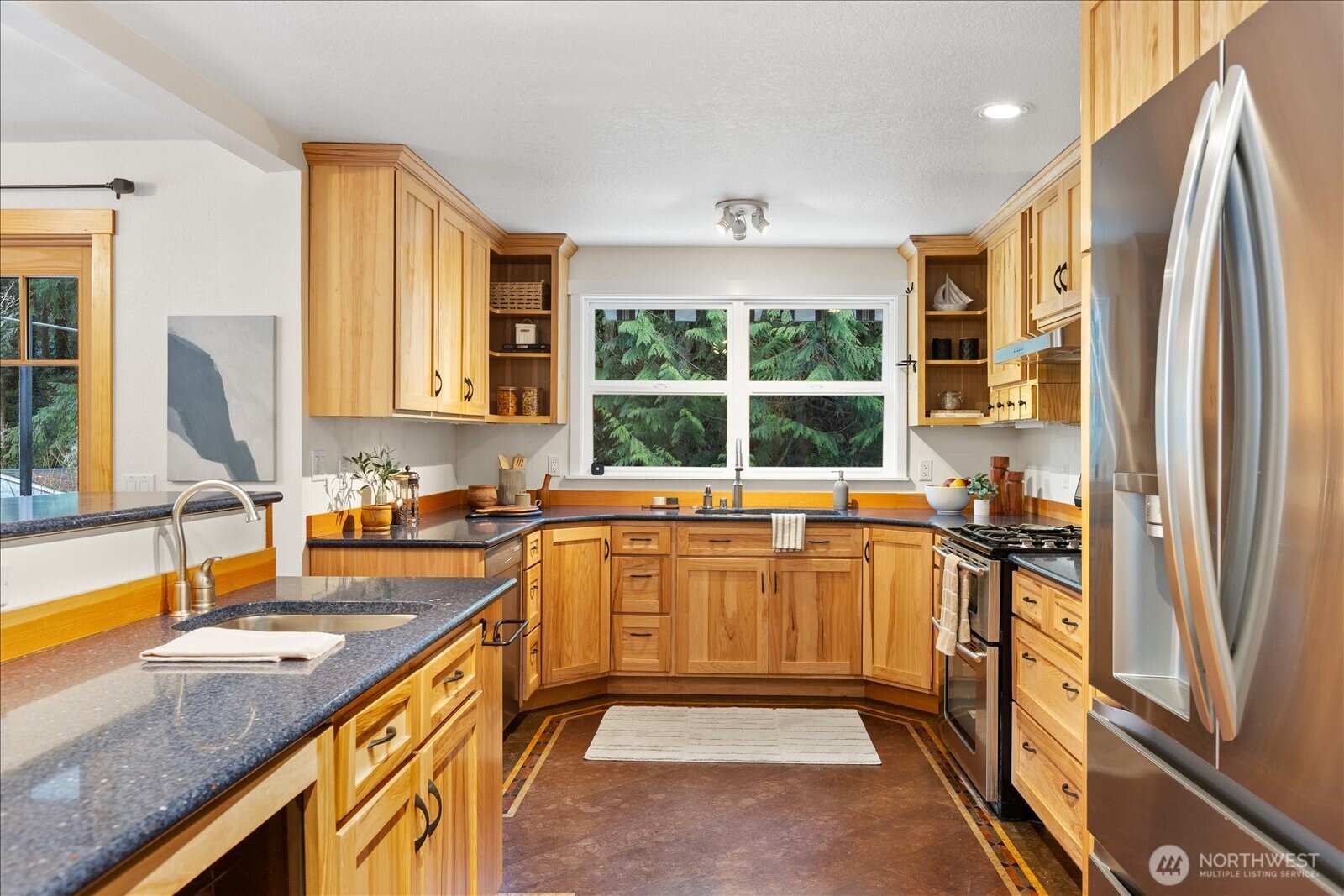 20331 83rd Avenue West Edmonds, WA 98026 - Photo 11 of 40