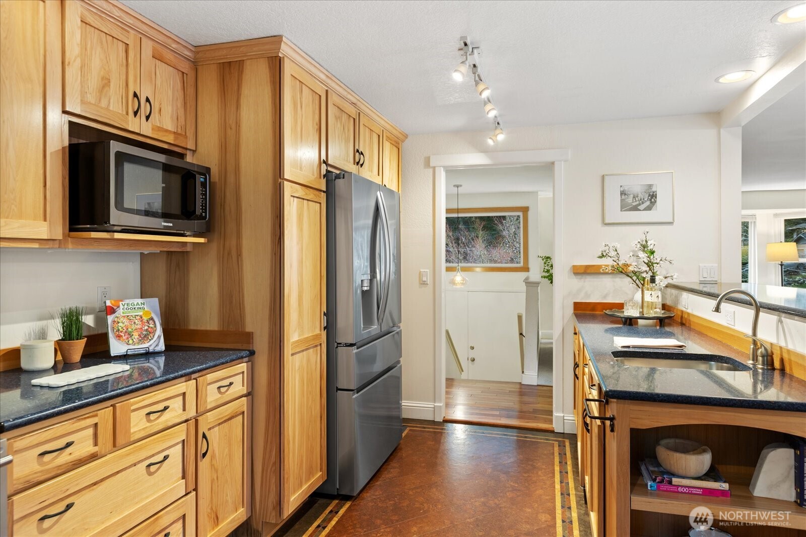 20331 83rd Avenue West Edmonds, WA 98026 - Photo 14 of 40