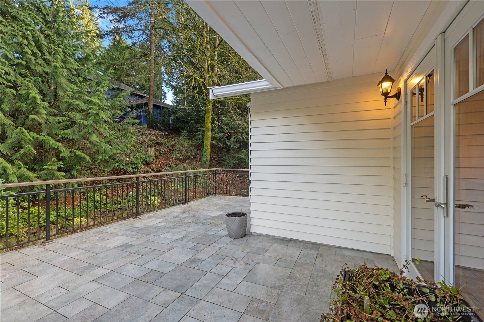 20331 83rd Avenue West Edmonds, WA 98026 - Photo 31 of 40