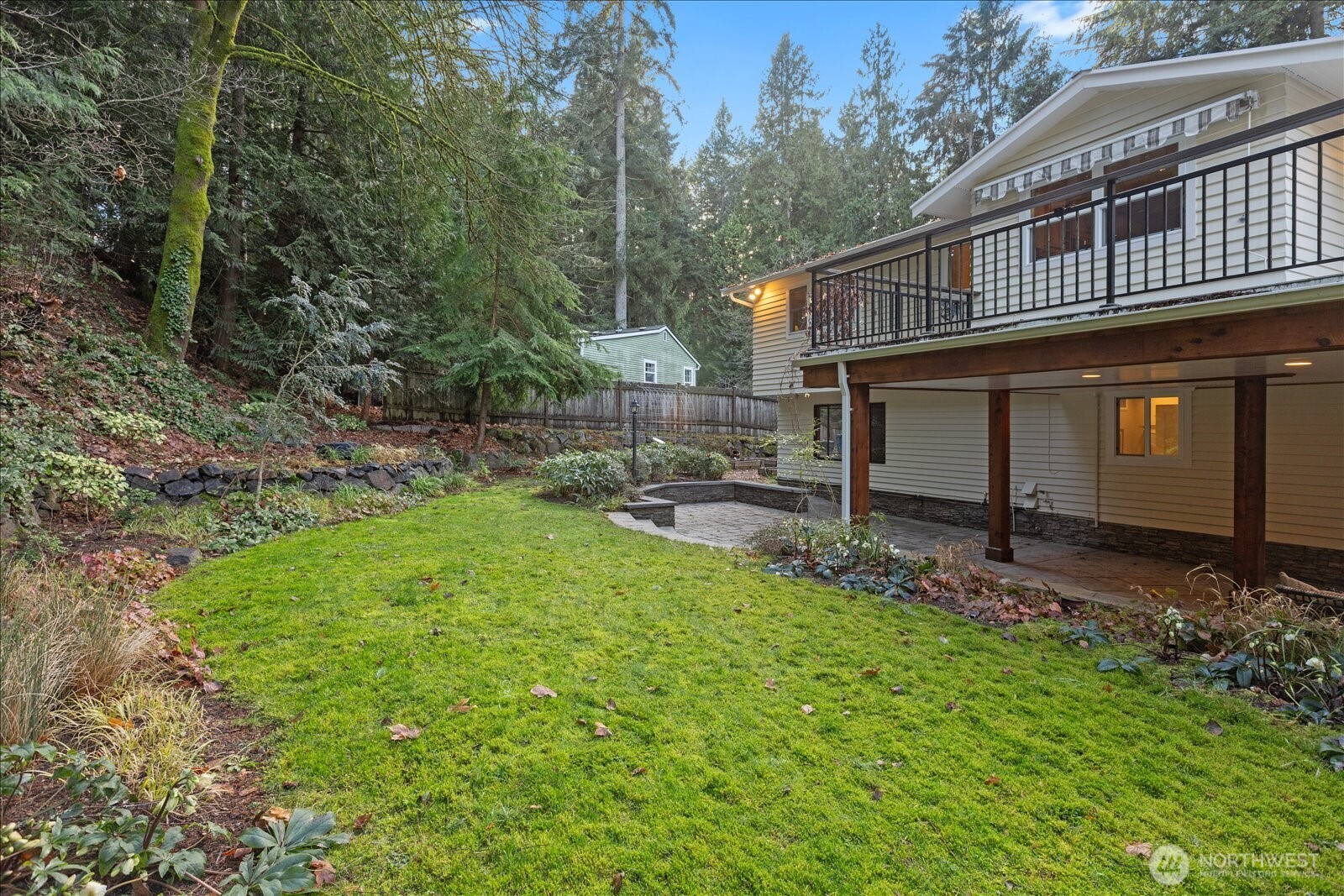 20331 83rd Avenue West Edmonds, WA 98026 - Photo 34 of 40