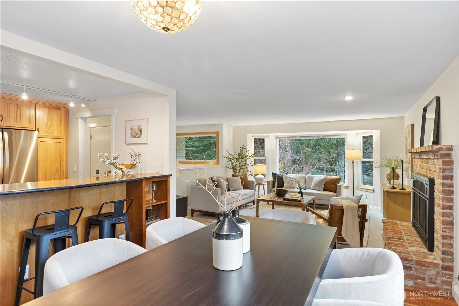 20331 83rd Avenue West Edmonds, WA 98026 - Photo 8 of 40