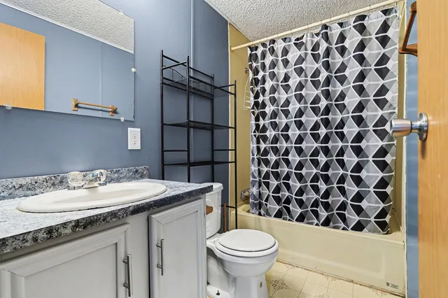 $199,900 | 616 West North Street, Tekonsha, MI 49092