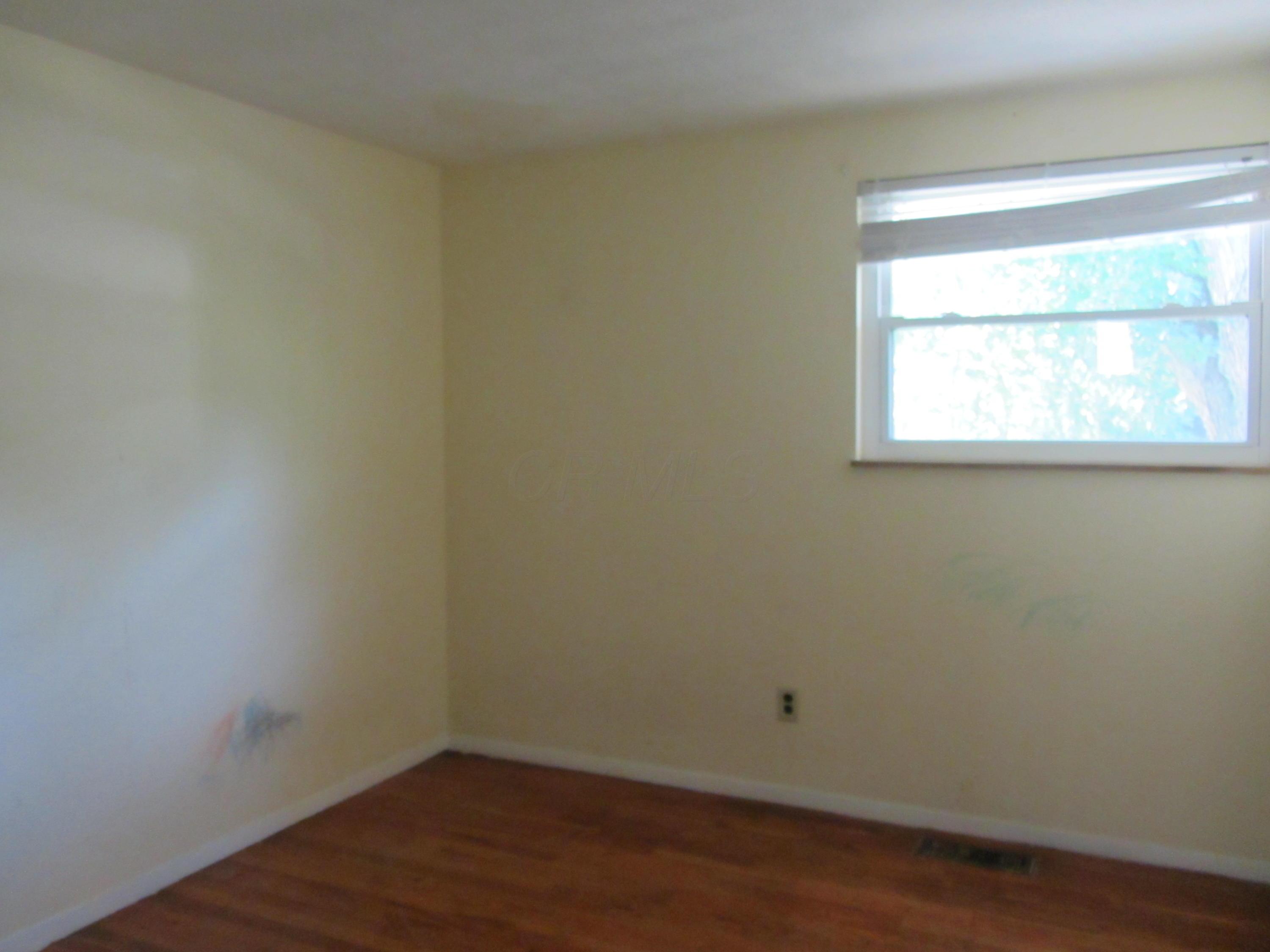 4022 Randell Road Columbus, OH 43228 - Photo 12 of 38 Gallery Image 12