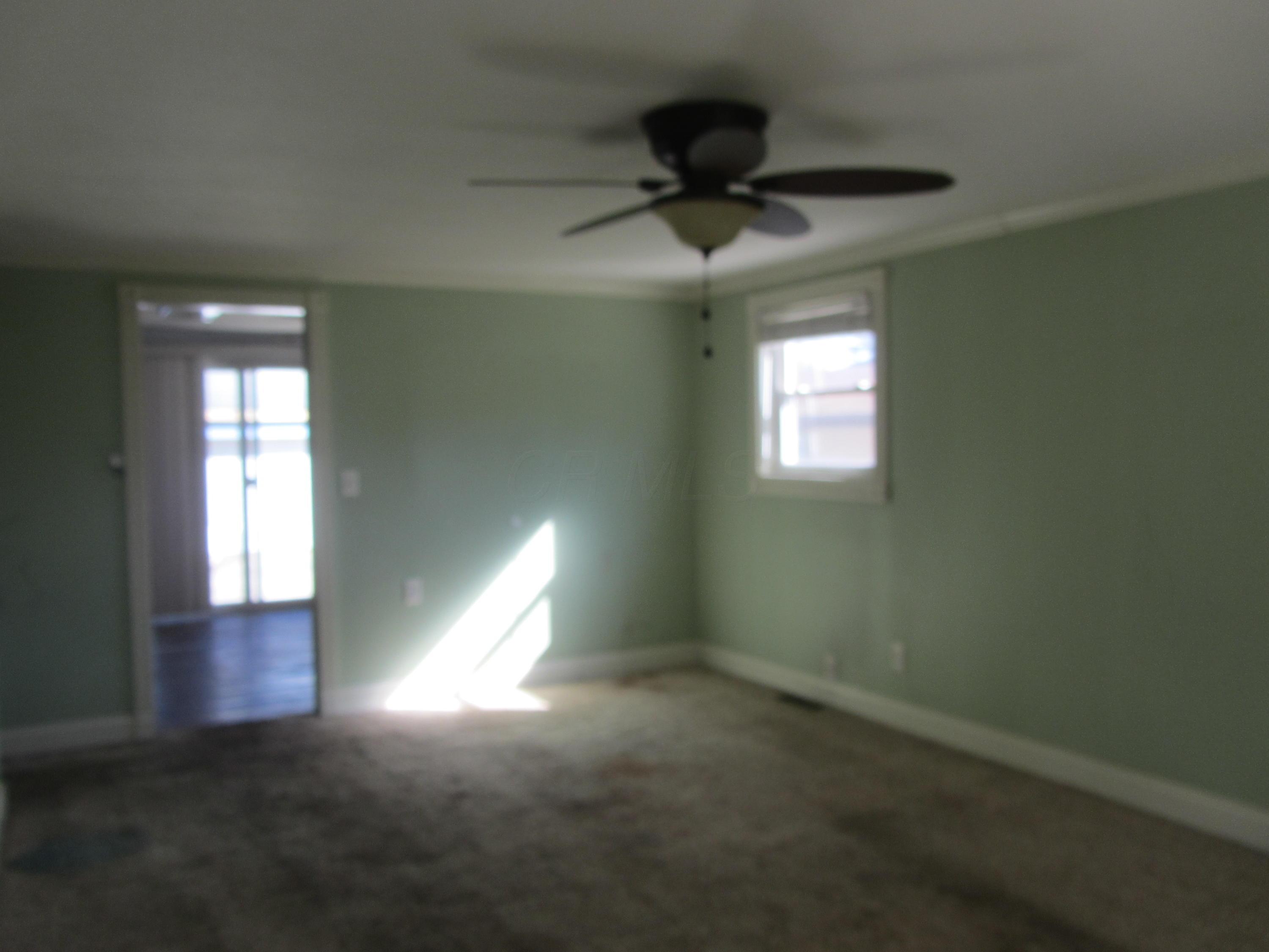 4022 Randell Road Columbus, OH 43228 - Photo 5 of 38 Gallery Image 5